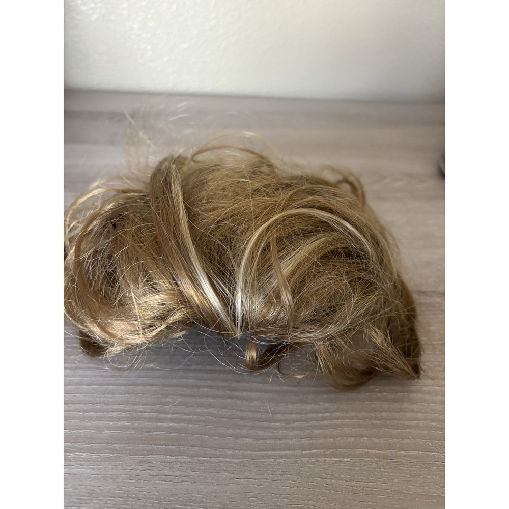 Pre Owned Women's‎ 100% Japanese Fiber Collection Dirty Blond Short Hair Piece